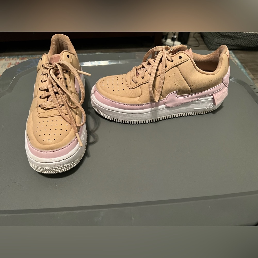 Nike Airforce 1 / Beige & Pink / Size 7